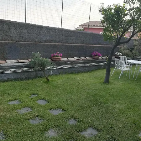 La Casa Di Ugo * 페다라